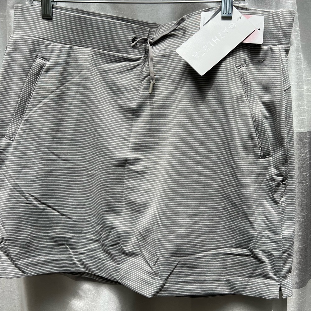 Athleta Stripe Modern Metro Skort - Size Large Tall (LT)